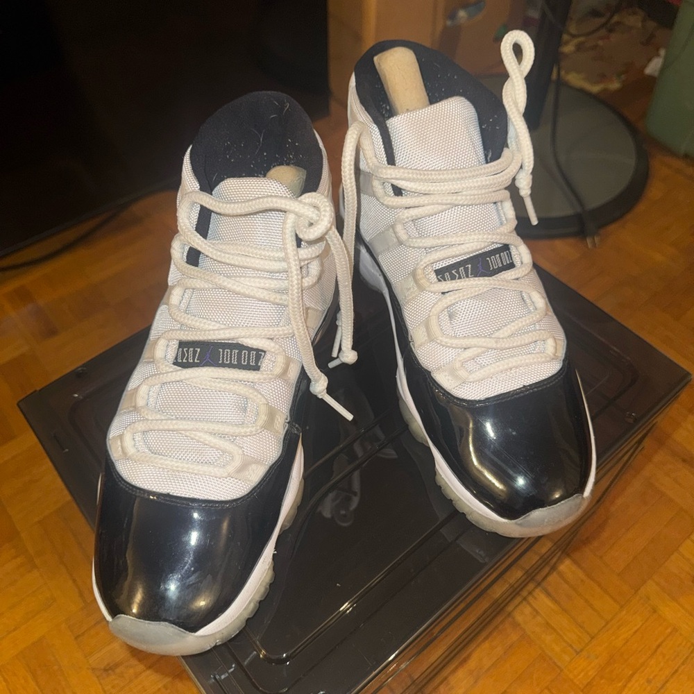 Men’s Jordan 11 concord